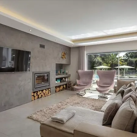 Sleeps 9 Pool Air Con Wifi *