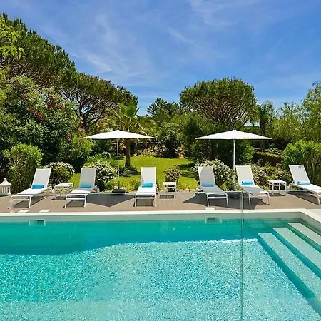 فيلة Sleeps 9 Pool Air Con Wifi كينتا دو لاغو